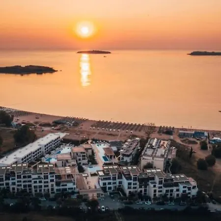 דירה Paradise червенка צ'רנומורץ