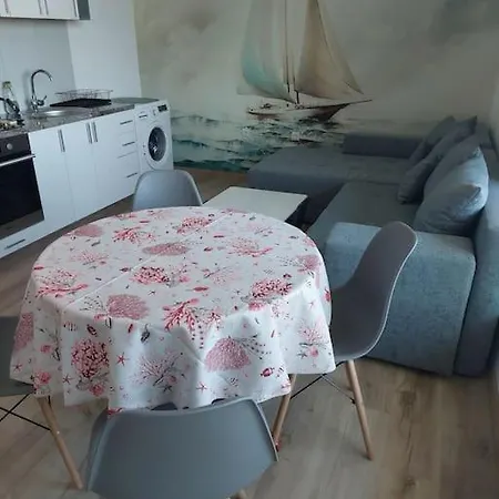 Paradise червенка Apartment Chernomorets