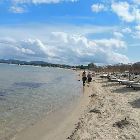 Apartment Paradise червенка Chernomorets